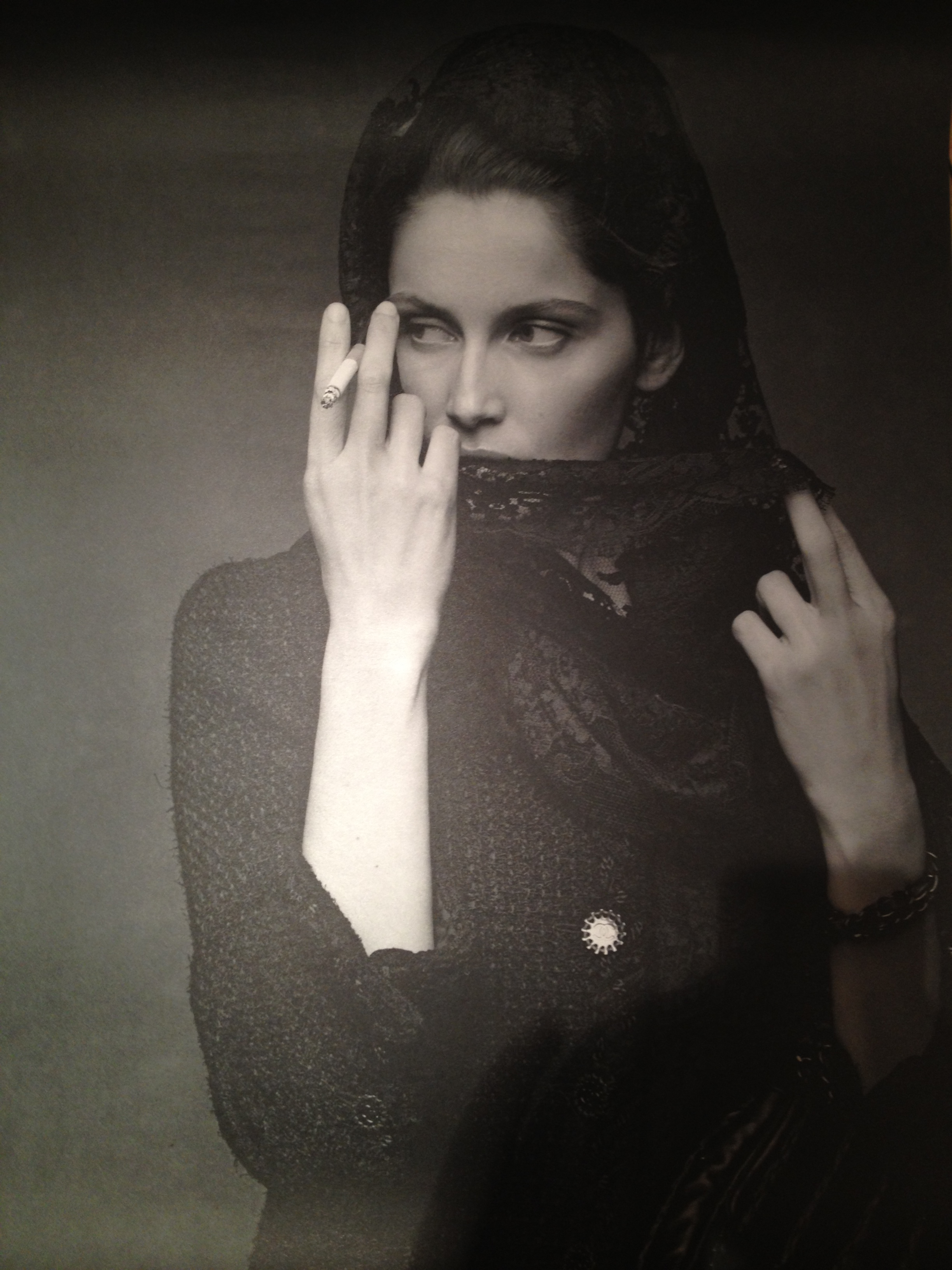 Win amazing Printing from a Karl Lagerfeld photography  for THE LITTLE BLACK JACKET